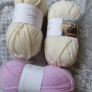 Diamond galway Chunky wool yarn, lot of 3 balls, 100g each, 112 m each,